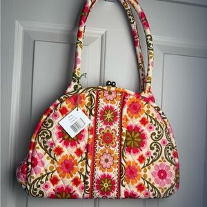 NWT Vera Bradley Eloise Purse in Folkloric – Retired Pattern – Kiss-Lock Frame